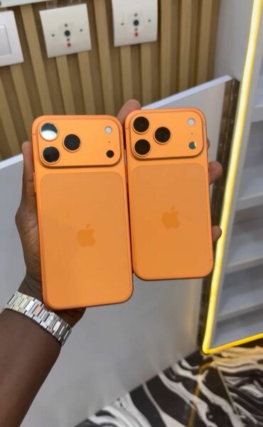 iPhone 17 Orange