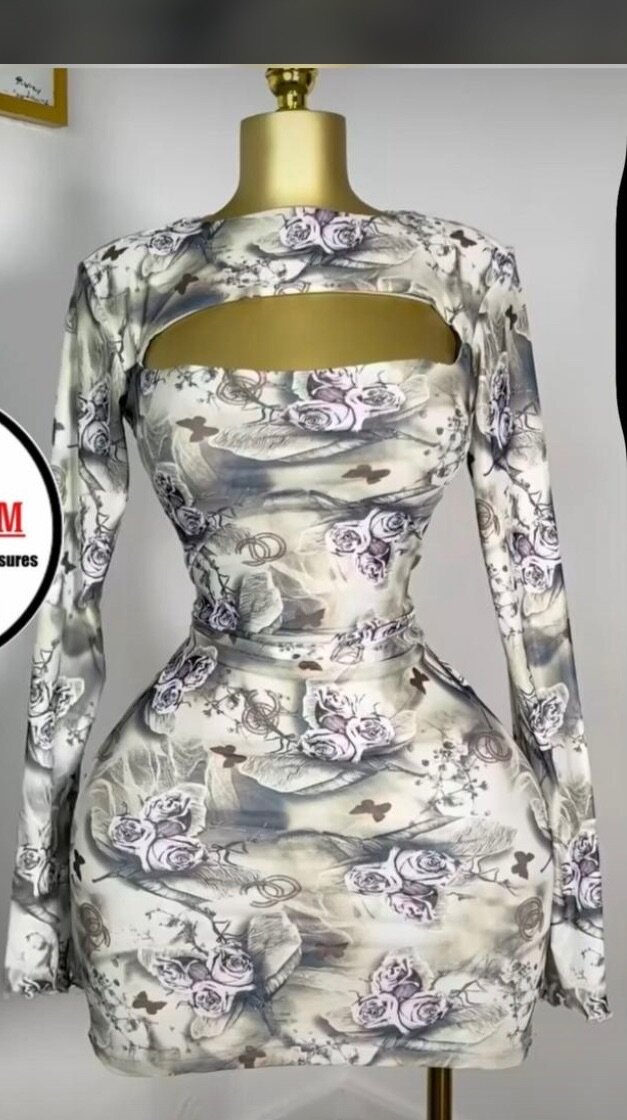 Robe moulante imprimée chic