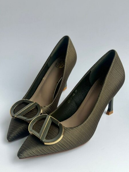 Full shoes heels