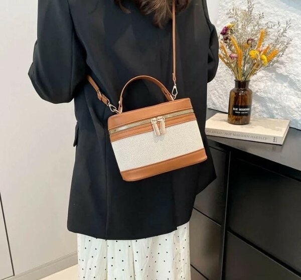 Sac à main vendu sans la corde