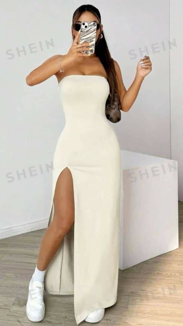 Robe avec fente