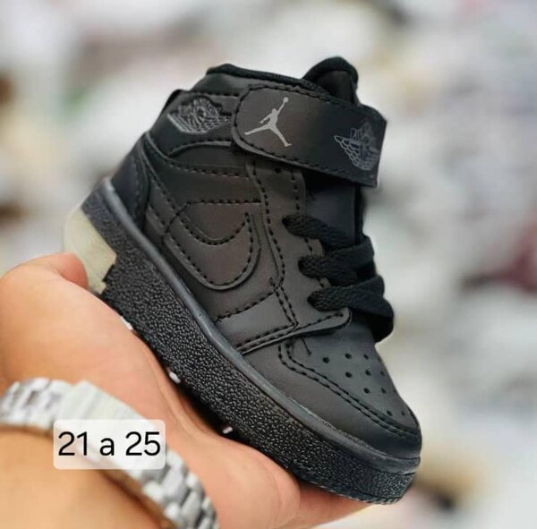 chaussures d'enfant