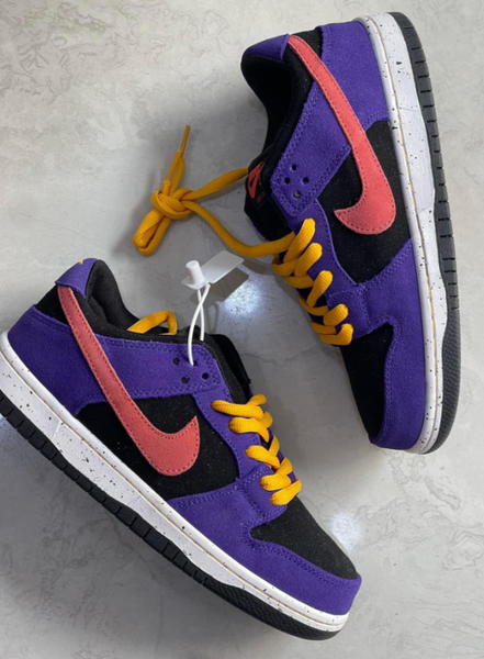 SB NIKES SNEAKERS