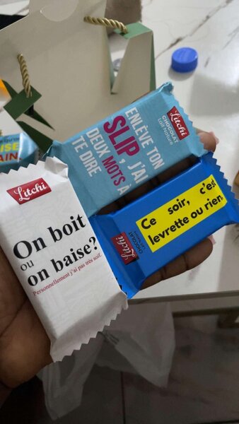 Litchi Fun Chocolate Bars