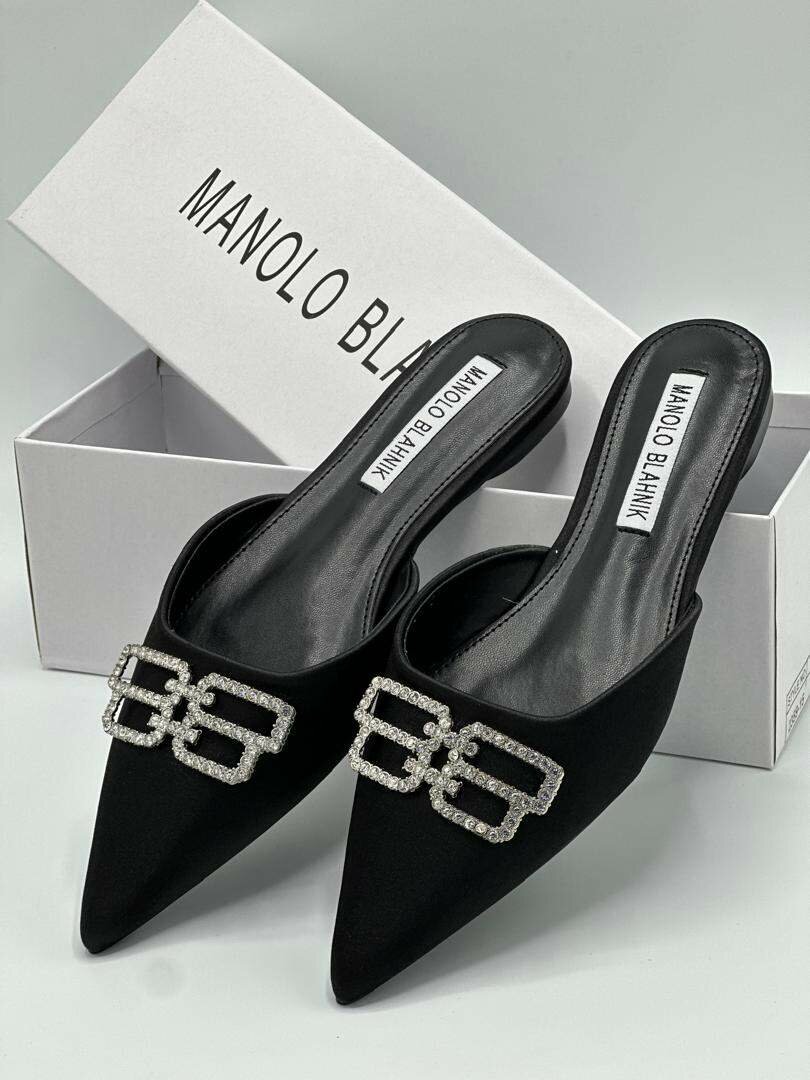 Ladies half shoes