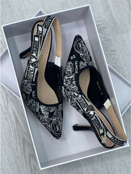 J Adoir ladies heel