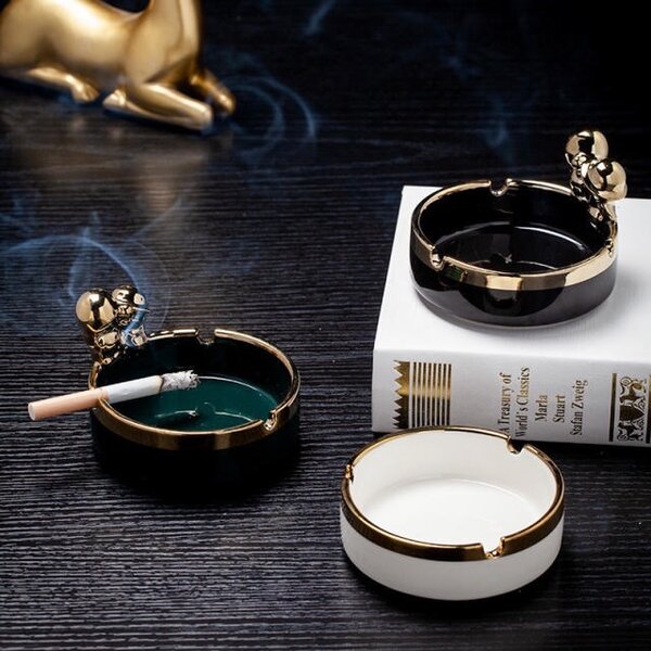 Portable ashtray