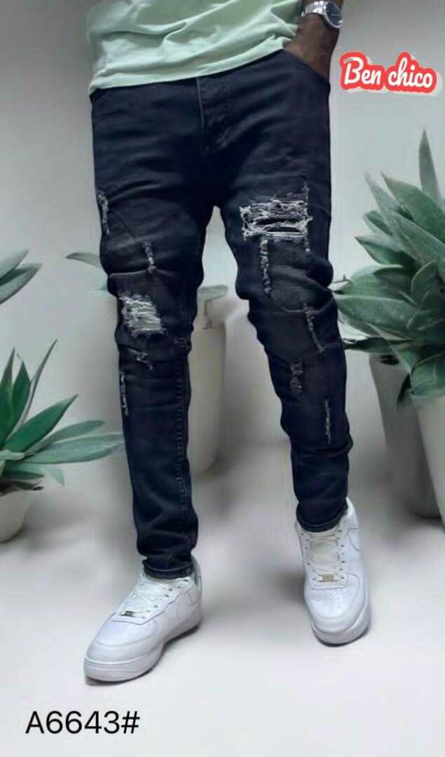 Jeans déchirés pour hommes