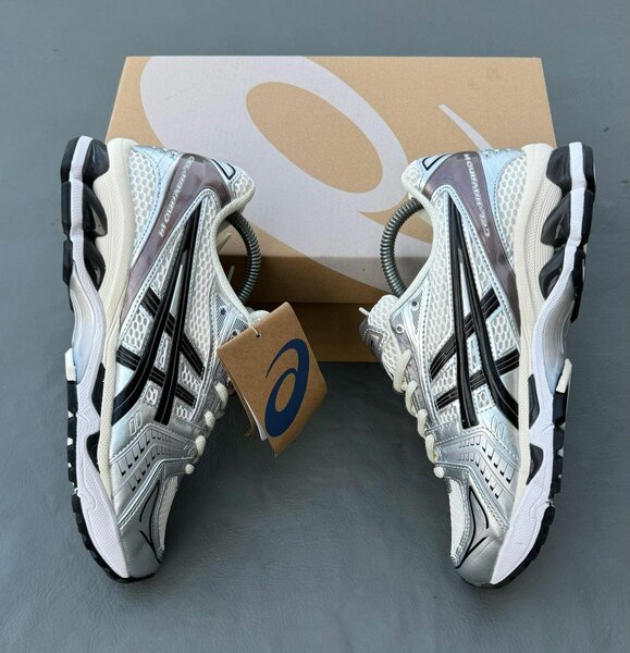 Chaussures  Asics  Kayano