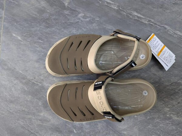 Crocs