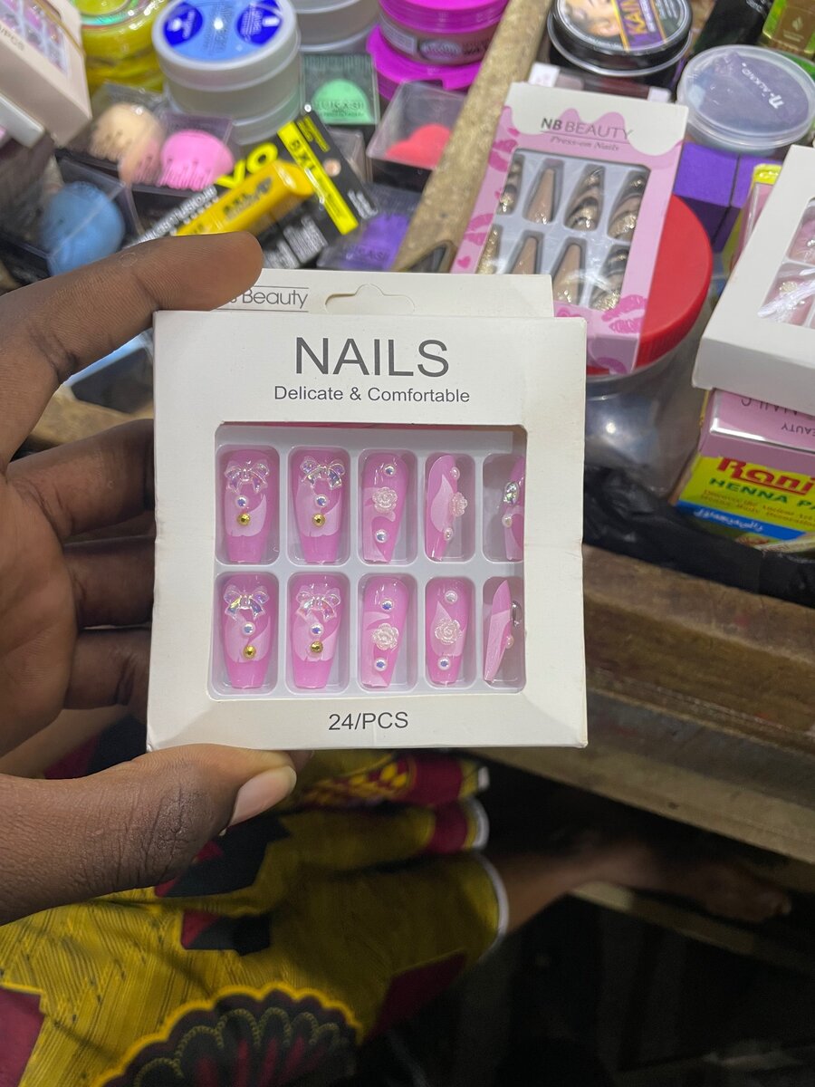 Faux ongles