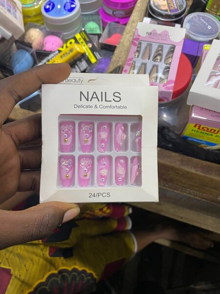 Faux ongles
