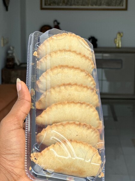 First Pastelor