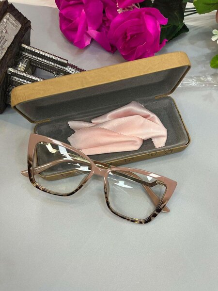 SPECTACLES