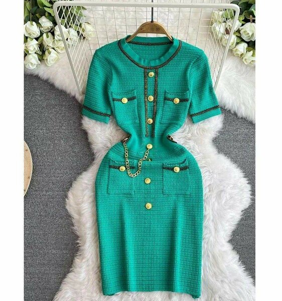 Chic robe
