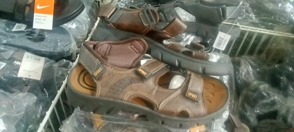 Uncle rich sandles
