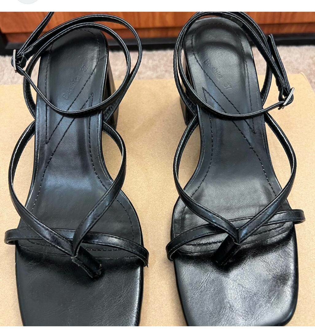 Bershka size 39