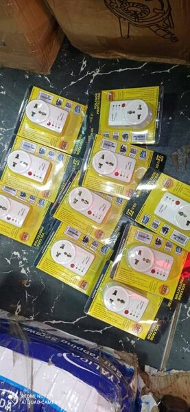 Des mini STABLISATEUR de protections anti foudres