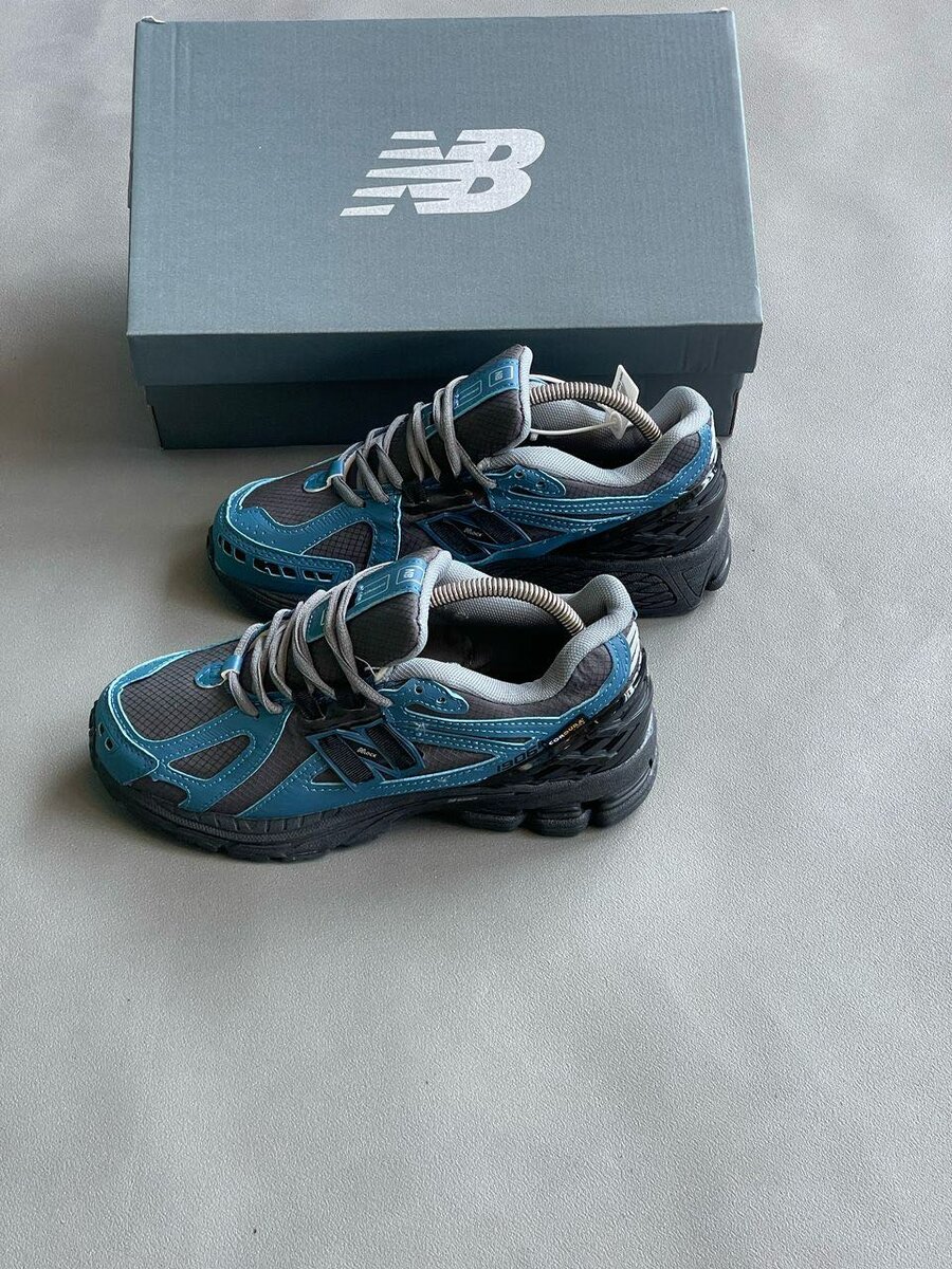 NEW BALANCE 1906