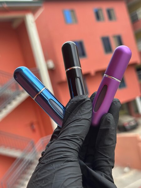 Perfume atomizer