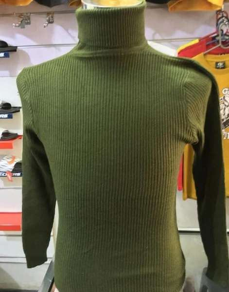 turtleneck