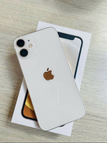 iPhone 12 MINI