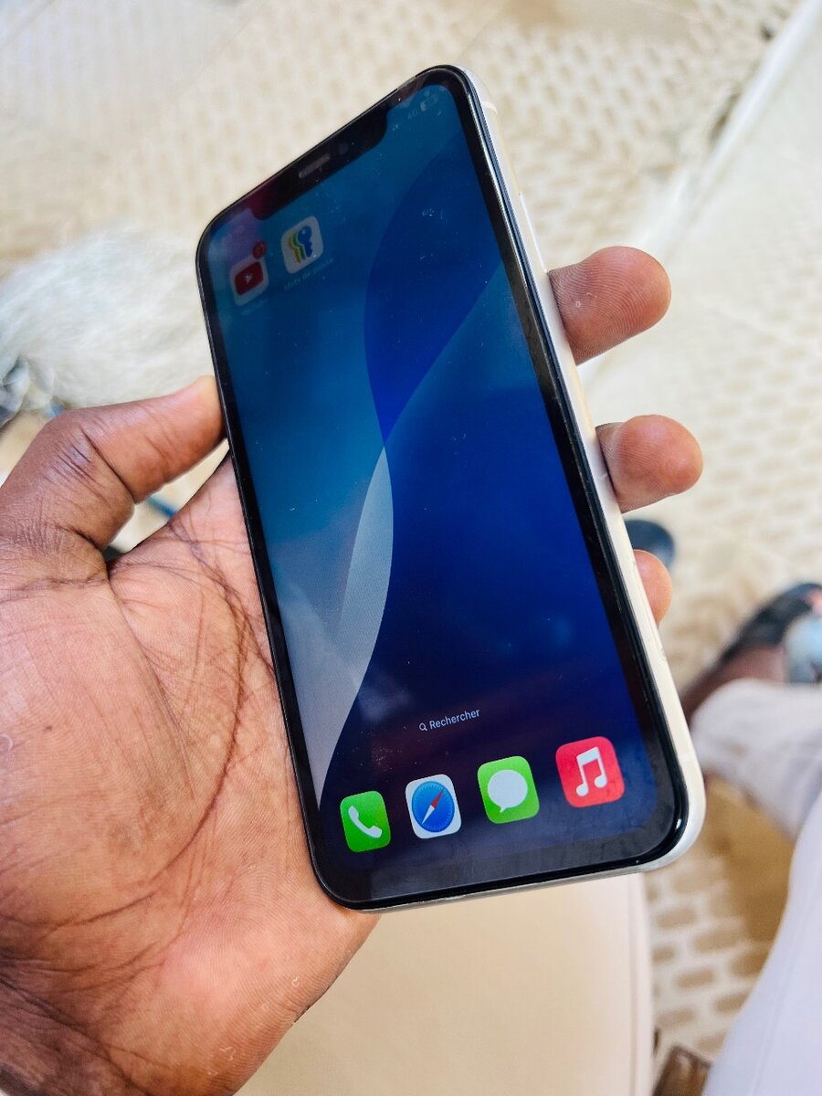 iPhone 11