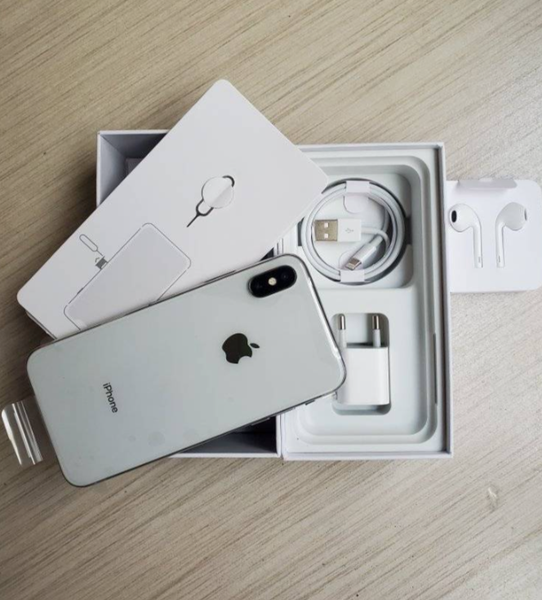 IPHONE X 64GB