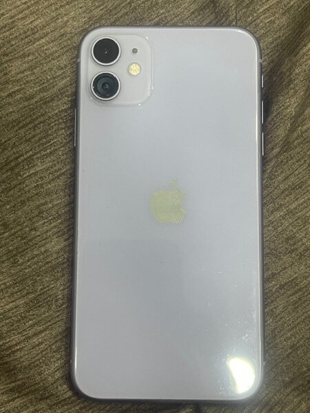 iPhone 11 violet 64 Go