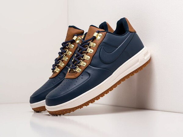 Hard Nike sneakers