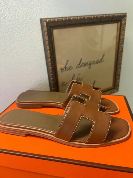 Hermes size 37-41