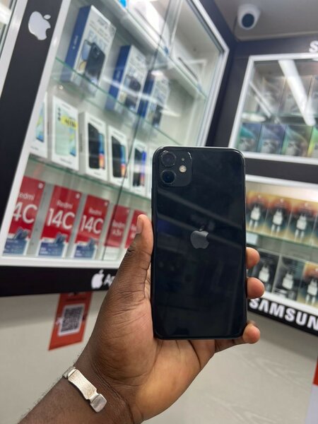 iPhone 11 simple