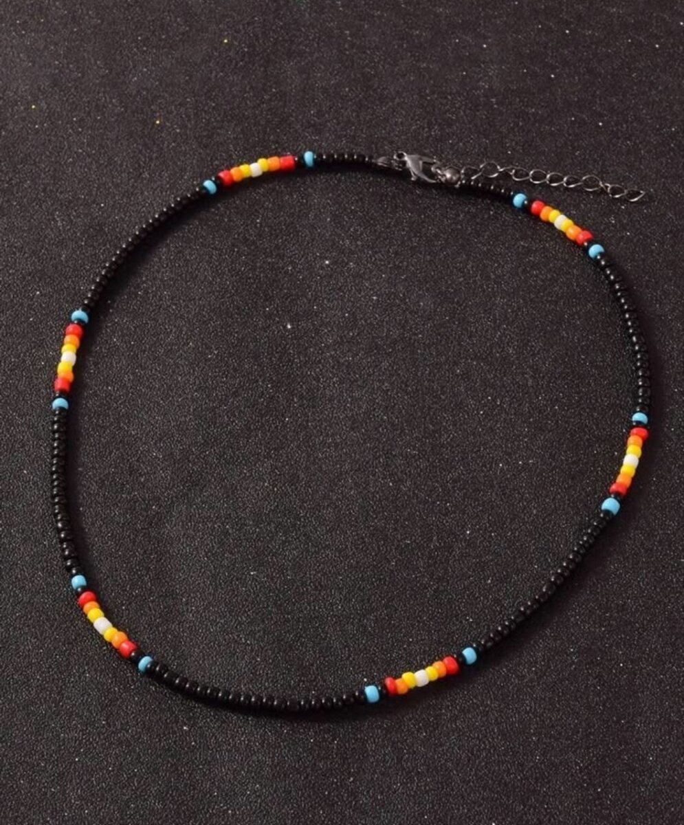 Collier de perles en couleur