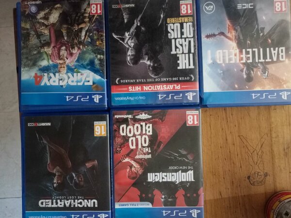 PS4