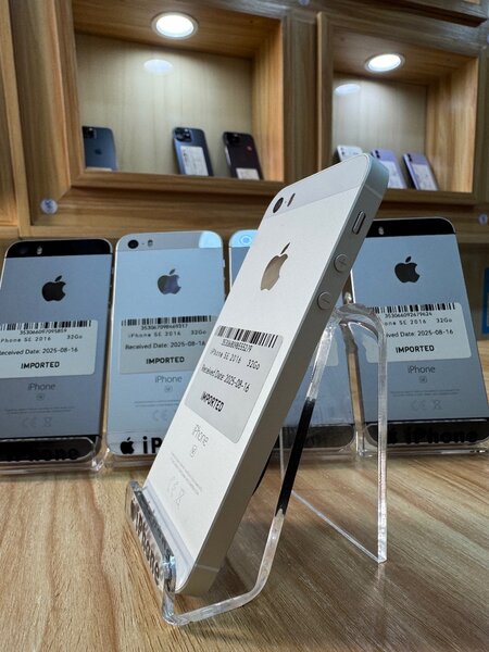 iPhone SE