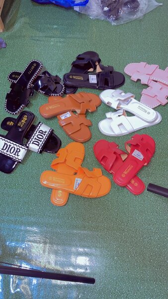Hems slippers