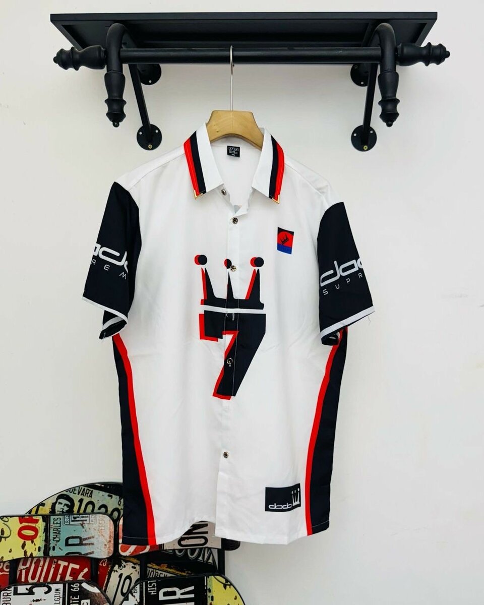 VARSITY T-SHIRT