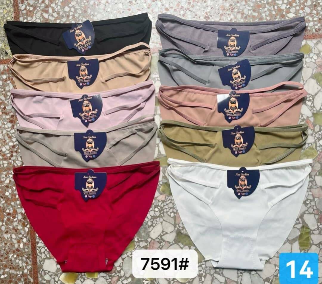 Seamless panties