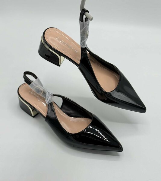 Half shoe