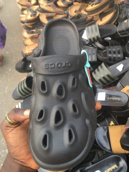 crocs slides