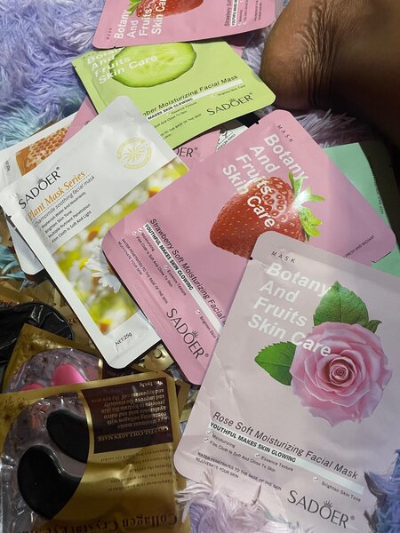 Lip mask