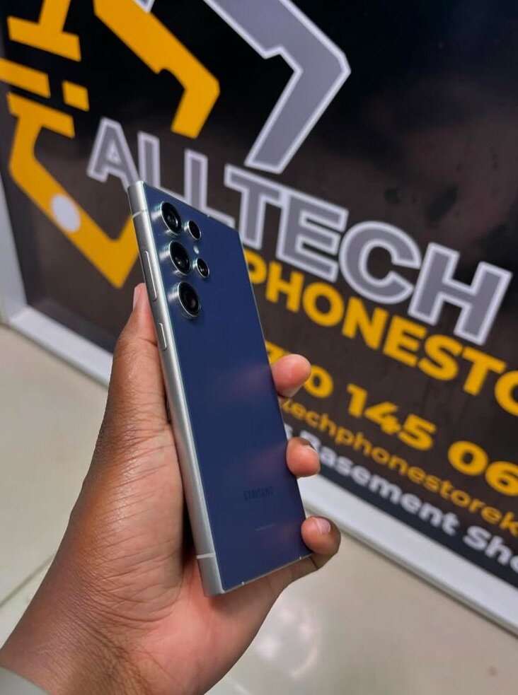 Clean Samsung S24