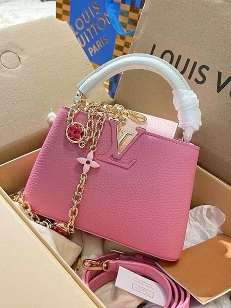 Ladies fashion bag