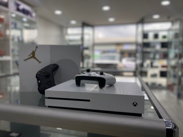Xbox 1s