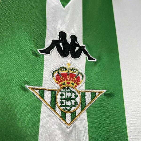 Maillot de football vert et blanc