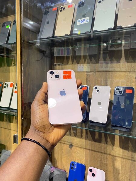 iPhone 13