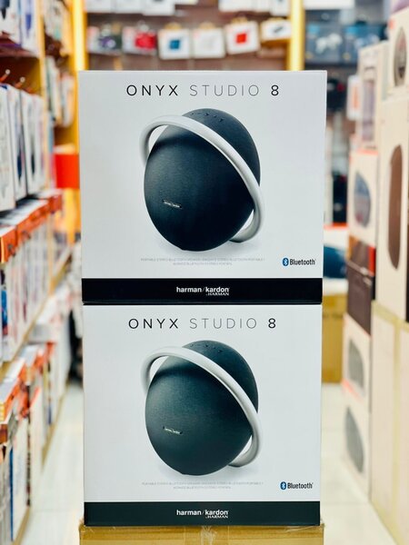 Studio 8