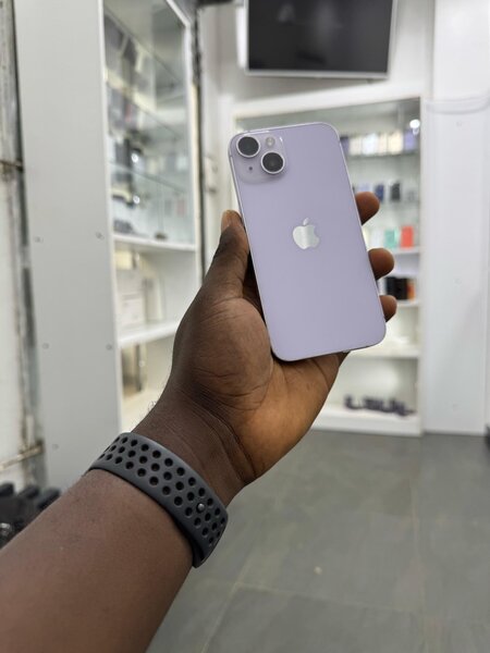 iPhone 14