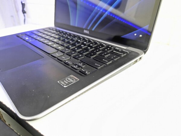 Dell XPS 13