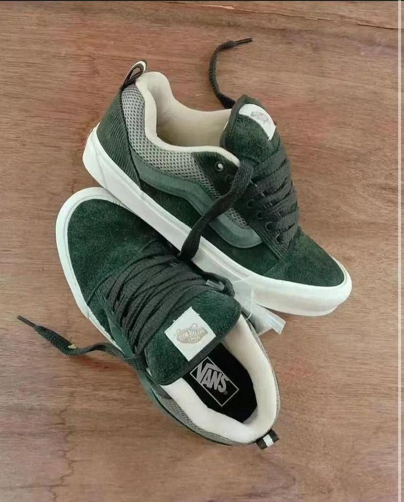VANS KNU SCHOOL
